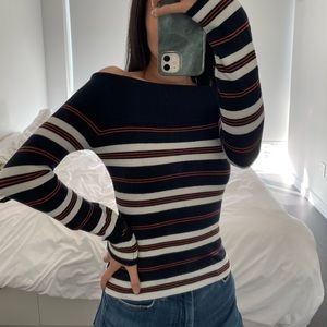 Off-shoulder Knit Size: XS